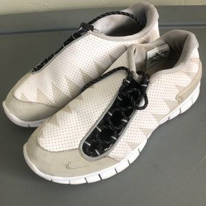 Mens very stylish Nike athletic shoes